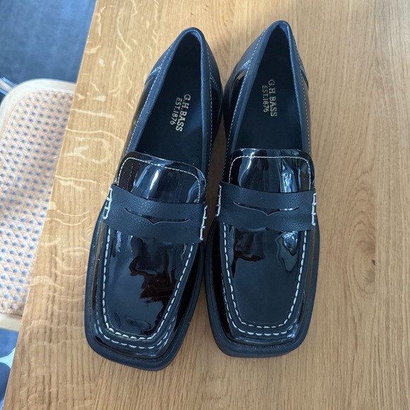 G.H. Bass Bowery Square Toe Penny Loafers - Picture 2 of 9